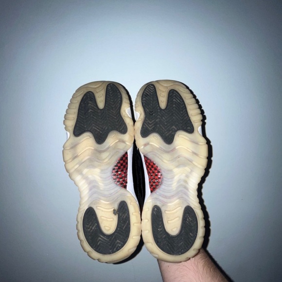 Air Jordan 11 Retro Low '72-10' - Picture 7 of 8